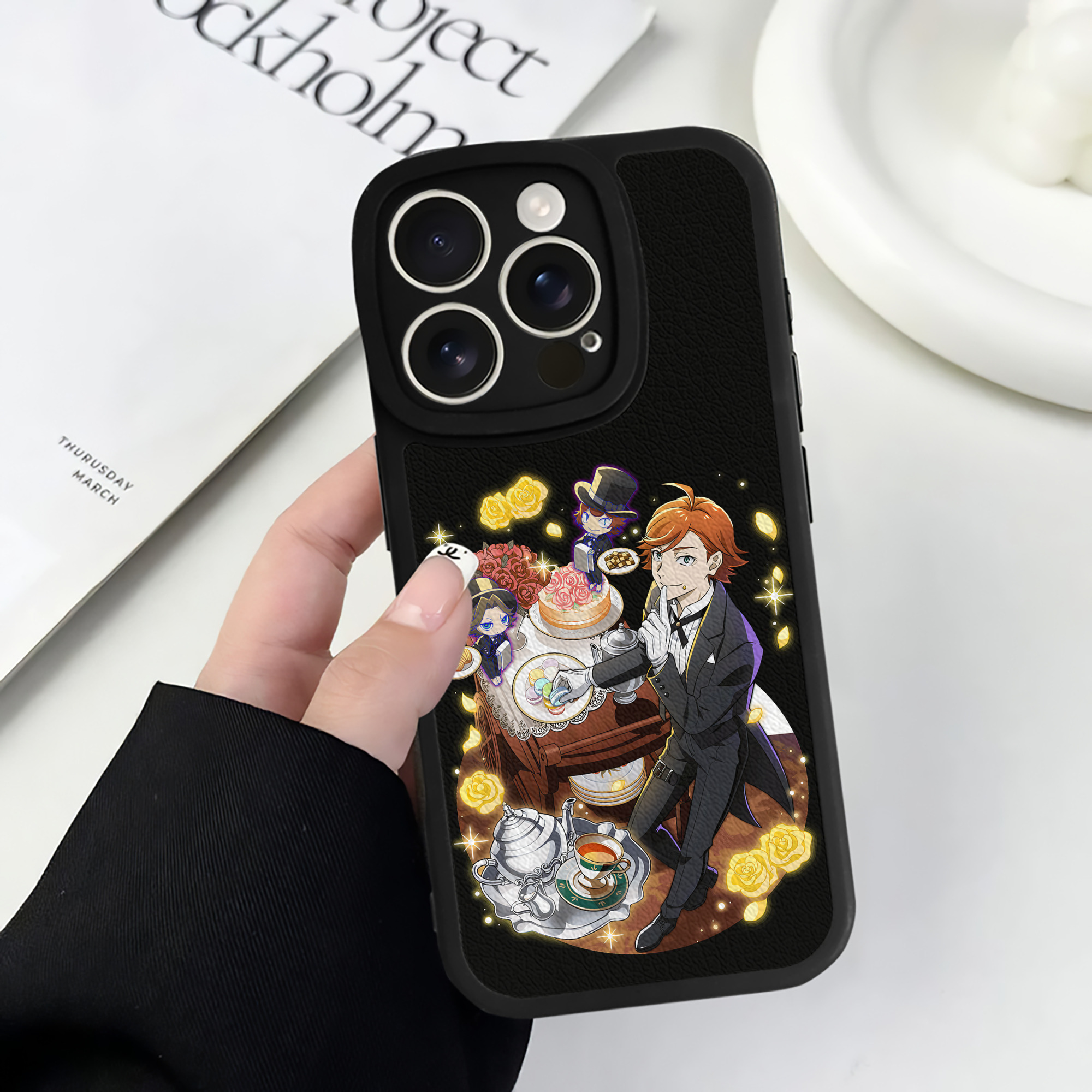 （画像用） 文豪ストレイドッグス Bungo Stray Dogs 【iPhone 16シリーズ対応】シリコンスマホケース（レザー調） 材質：シリコン
